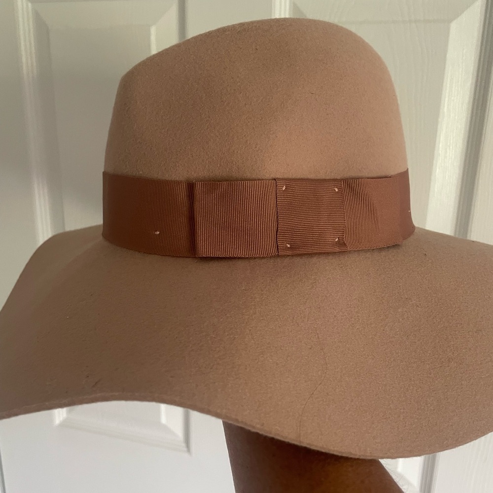 Brixton rose  colored hat , ribbon detail